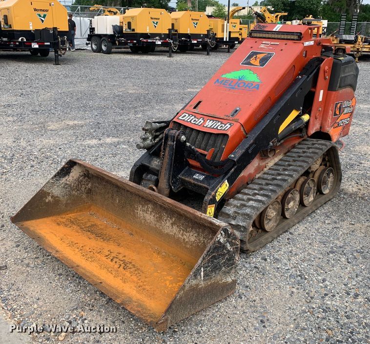 2019 Ditch Witch  SK1050 compact utility loader - EH3869