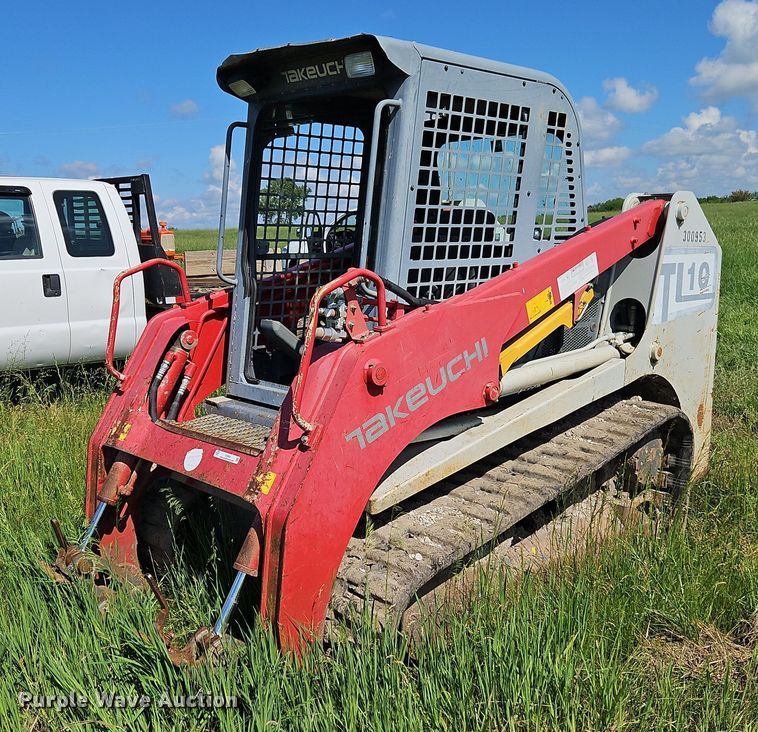 2013 Takeuchi  TL10 tracked skid steer loader - EI3858