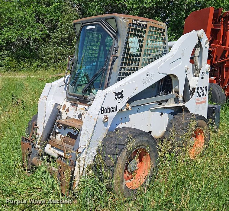 2003 Bobcat S250 skid steer loader - EI3895