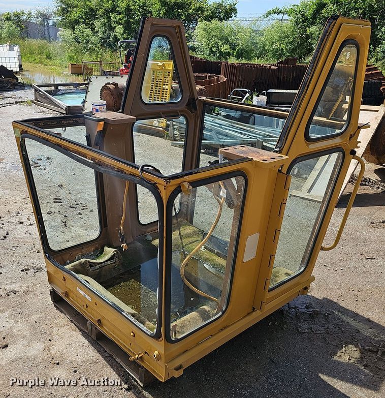 Caterpillar  963B  cab - EJ5488