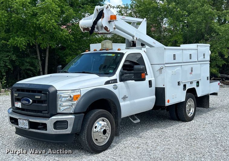 2016 Ford F450 Super Duty XL bucket truck - EK4673