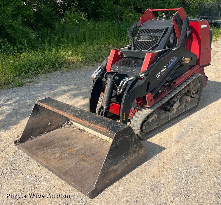 Toro Dingo TX 1000 compact utility loader - EK8570