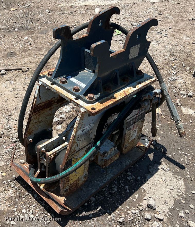FRD HP65-II plate compactor - LU9850