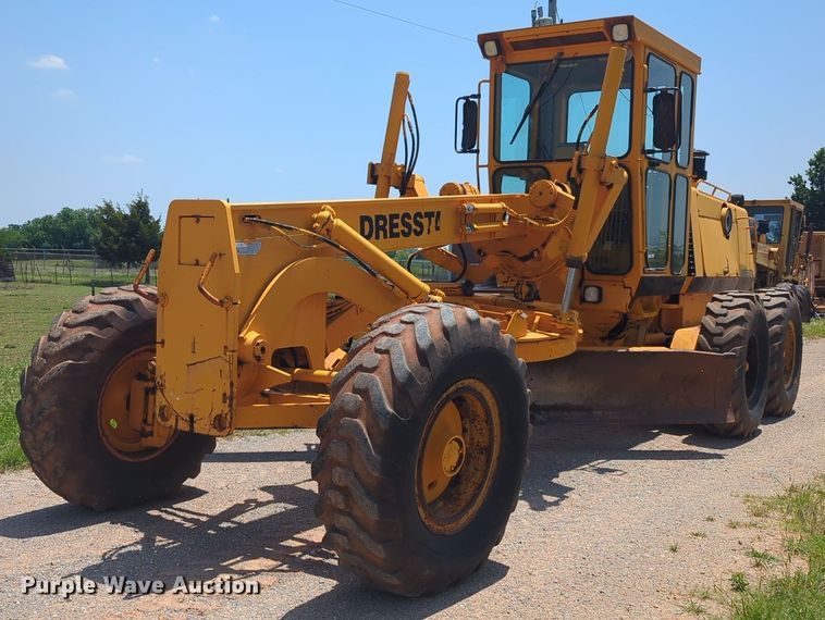 1994 Dresser 870 motor grader - NG9784