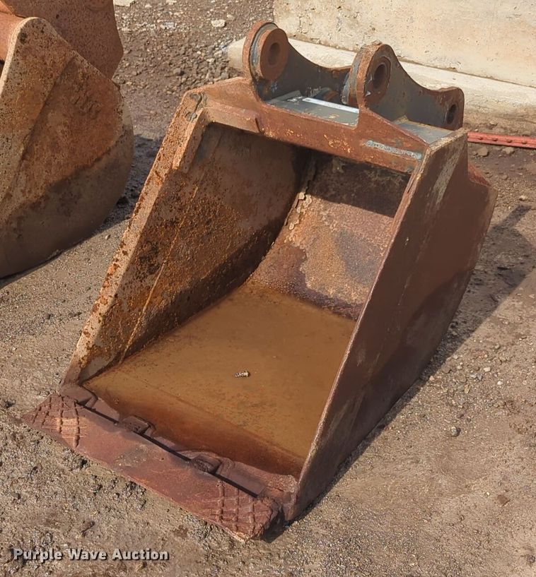 24" W bucket - NG9791