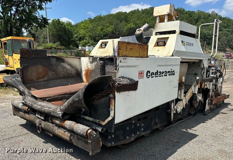Cedarapids  CR361R paver - NR9931