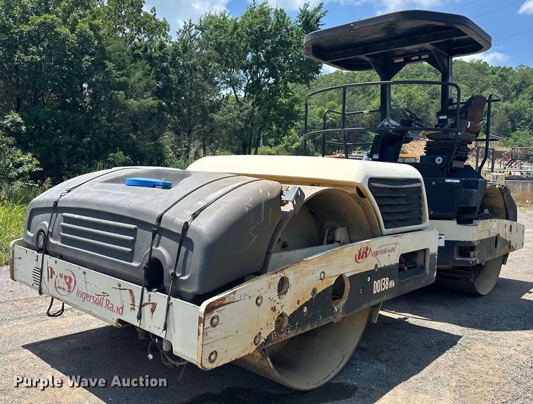 2006 Ingersoll Rand DD138 HFA double drum vibratory roller - NR9933