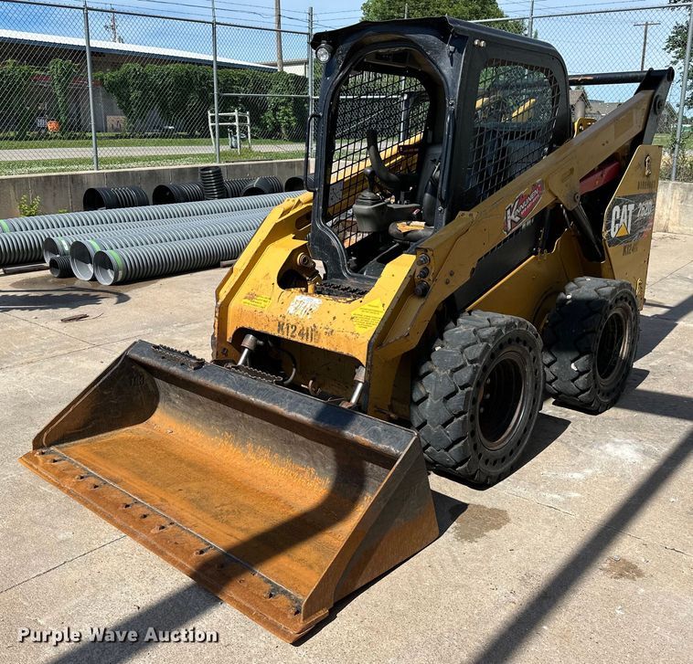 2018 Caterpillar  262D skid steer loader - NR9960