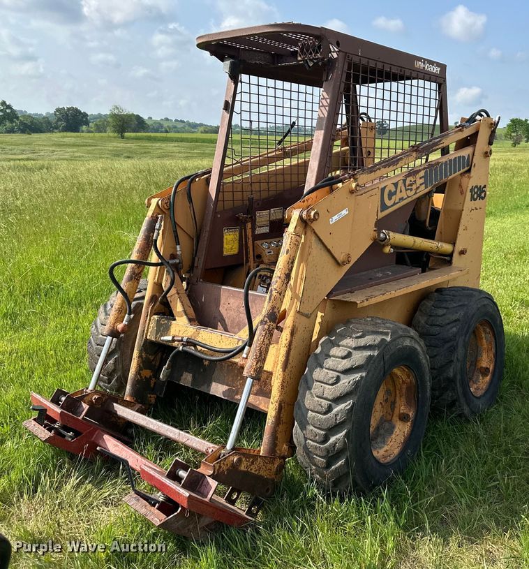 Case  1845 skid steer loader - NT9285