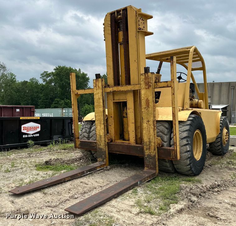 Caterpillar  AH40 forklift - NT9289