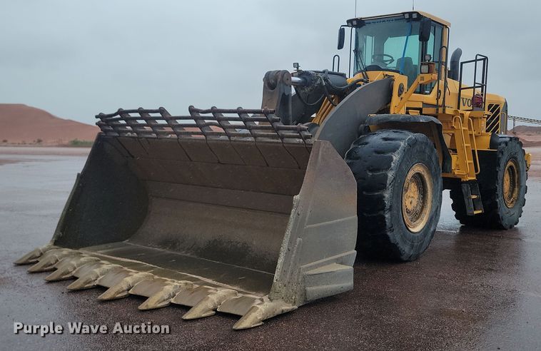 2011 Volvo  L350F wheel loader - NZ9891
