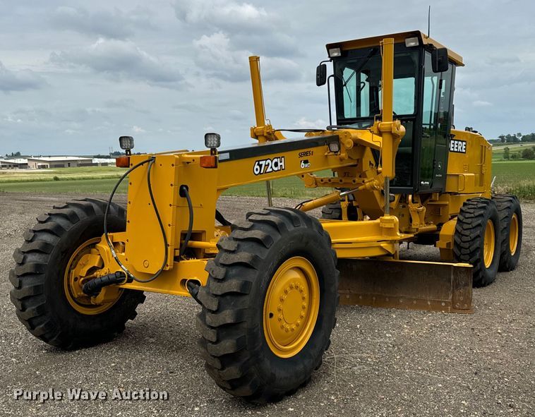 2002 John Deere  672CH Series II motor grader - OH9029
