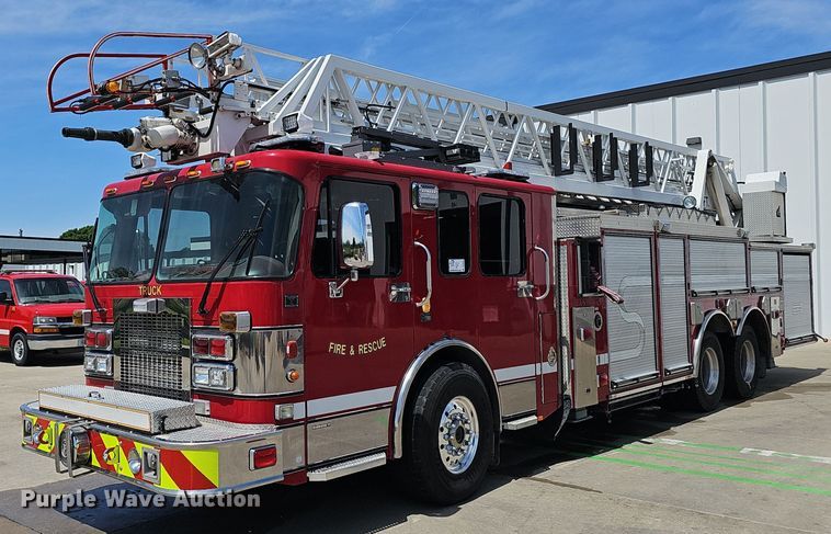 2002 Spartan Gladiator FF ladder fire truck - DP6446