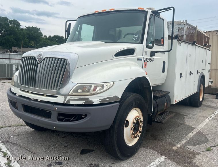 2009 International 4400 utility / service truck - EG0476