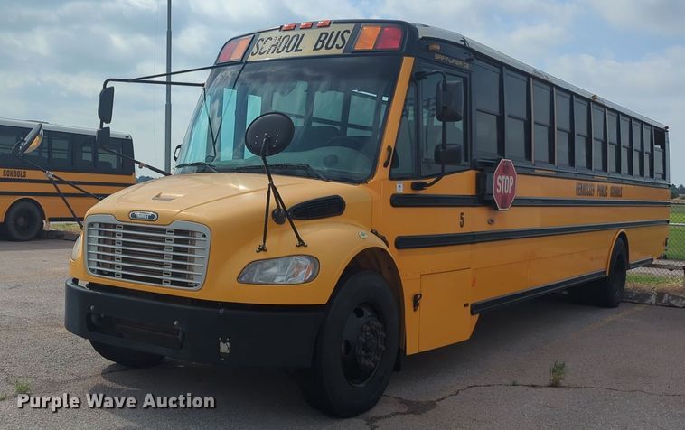 2010 Thomas B2 school bus - NG9780