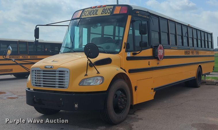 2010 Freightliner B2 school bus - NG9781