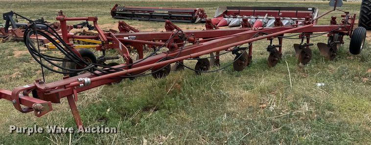 Case IH 720 seven bottom plow - DK6866