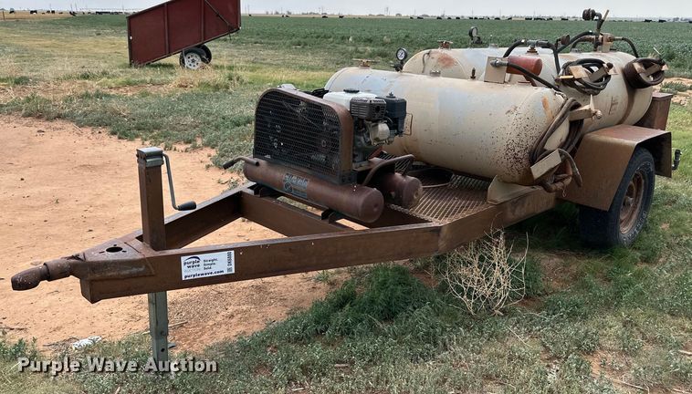 Shop built oil vacuum trailer - DK6880