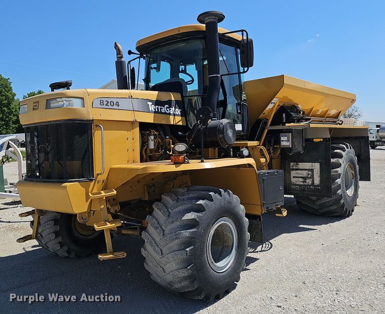 2010 TerraGator 8204 spreader - DP0934