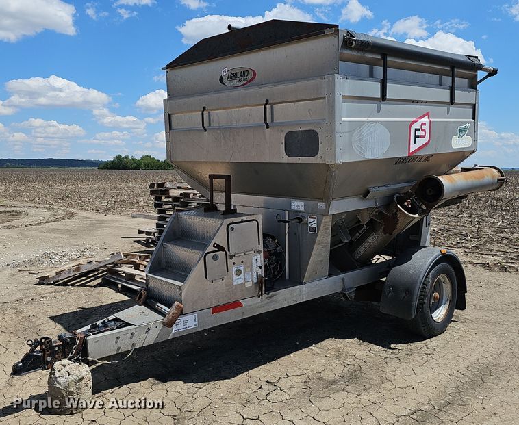 Unverferth grain cart - DP6422