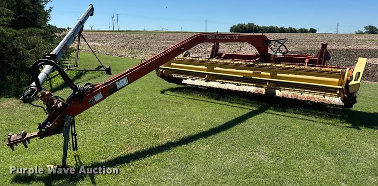 New Holland 116 swather / windrower - DQ6792