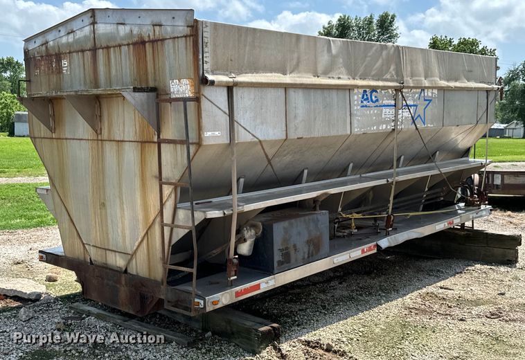 Adams SS fertilizer tender - DX0618