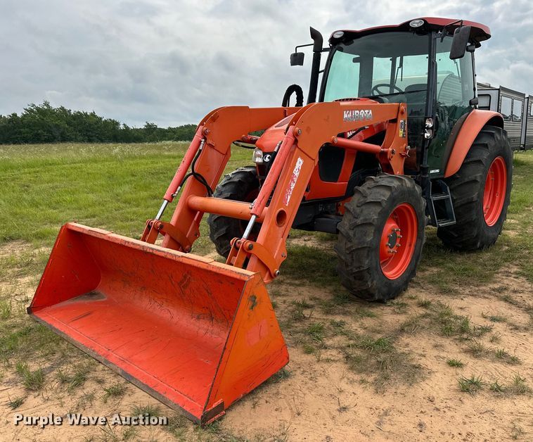 2017 Kubota  M5-091 MFWD tractor - NR9964