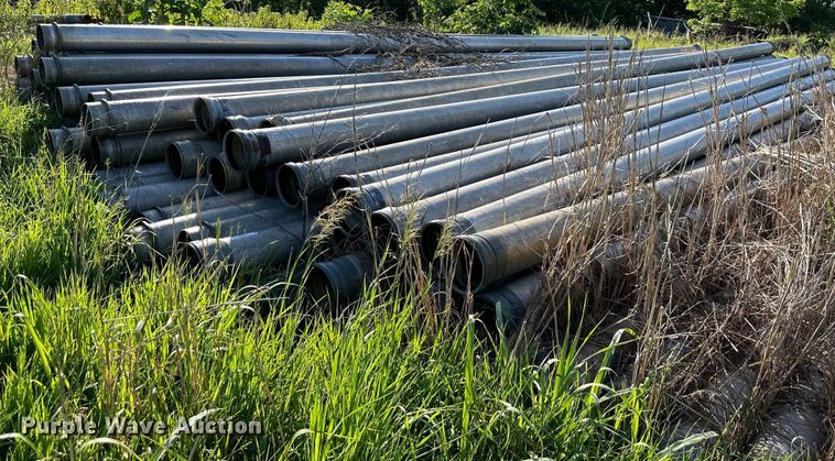 Approximately 75 irrigation pipe - NT9343