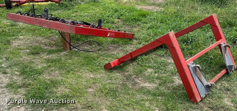 Steffen Systems  5508 bale accumulator grapple - NT9361