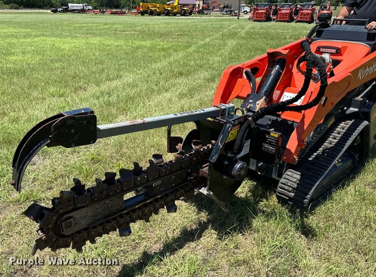 2019 Ditch Witch compact utility loader trencher  - EH3905