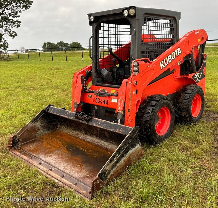2021 Kubota SSV65 skid steer loader - EH3916