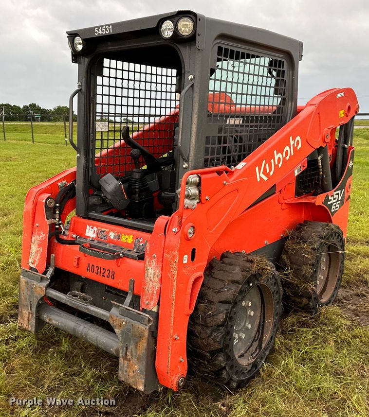 2021 Kubota SSV65 skid steer loader - EH3918