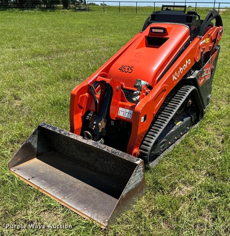2021 Kubota SCL1000 compact utility loader - EH3924