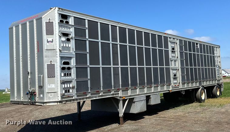 2005 Barrett livestock trailer - DP8366