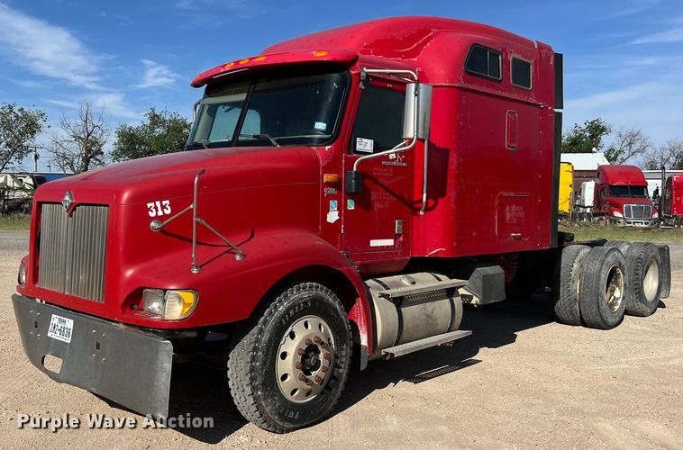 2006 International  9200i semi truck - DS3079
