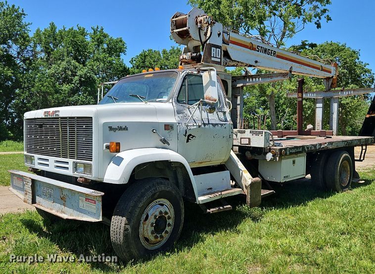1990 GMC Top Kick 7000 crane truck - EI3891