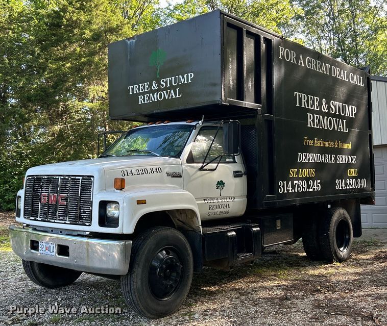 1992 GMC TopKick chipper truck - EK4719