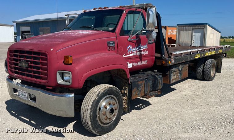 2002 Chevrolet  C7500 rollback truck - EK8543