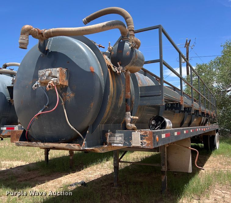 2011 Tiger vacuum trailer - LU9876