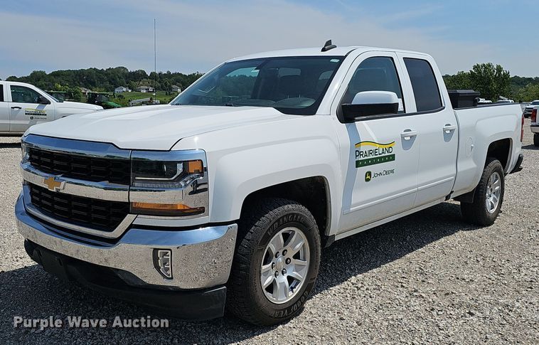 2018 Chevrolet Silverado 1500 LT Double Cab pickup truck - DP6513