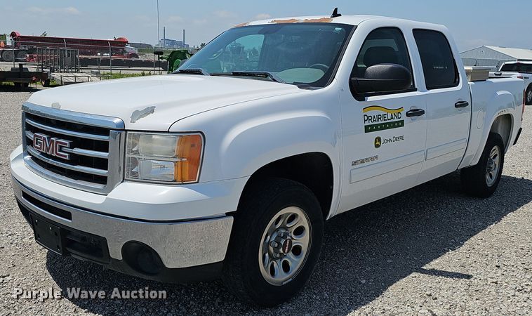 2013 GMC Sierra 1500 Crew Cab pickup truck - DP6522