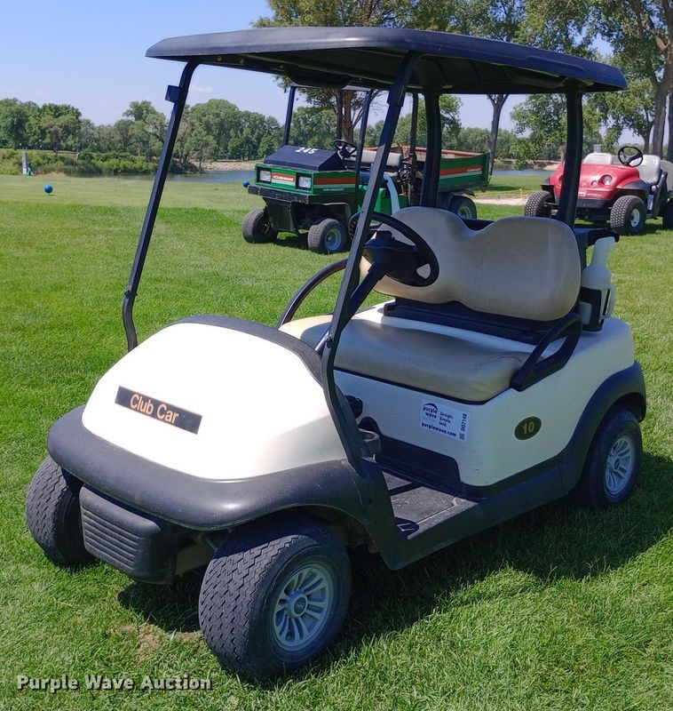 Club Car golf cart - DQ7148