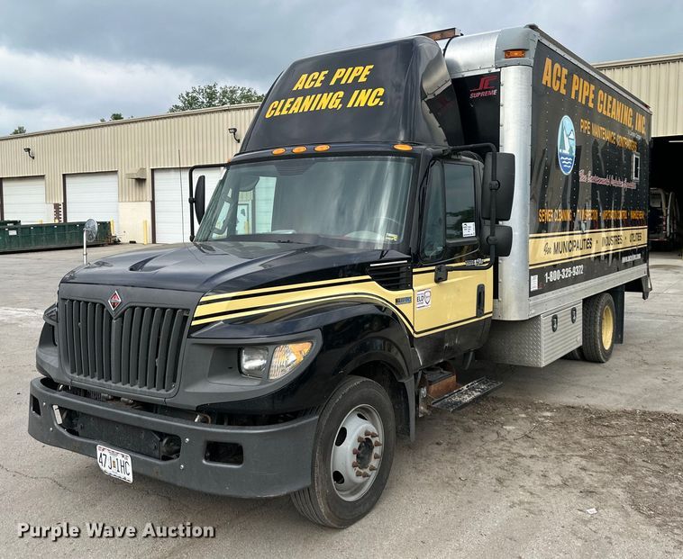 2012 International  Terrastar box truck - DS4166