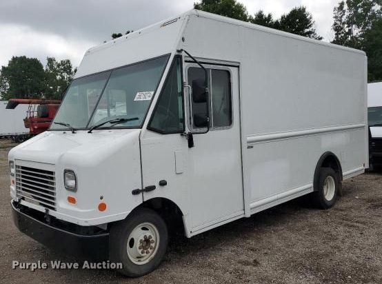 2022 Ford  E450 delivery truck - DS5563