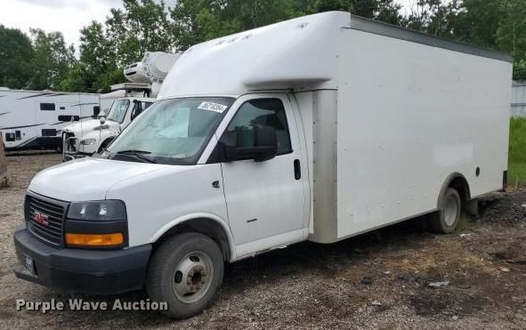 2021 GMC Savana G3500 delivery van - DS5564