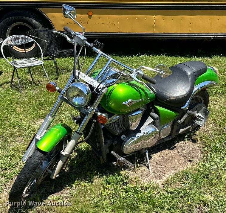 2008 Kawasaki Vulcan motorcycle - DX0748