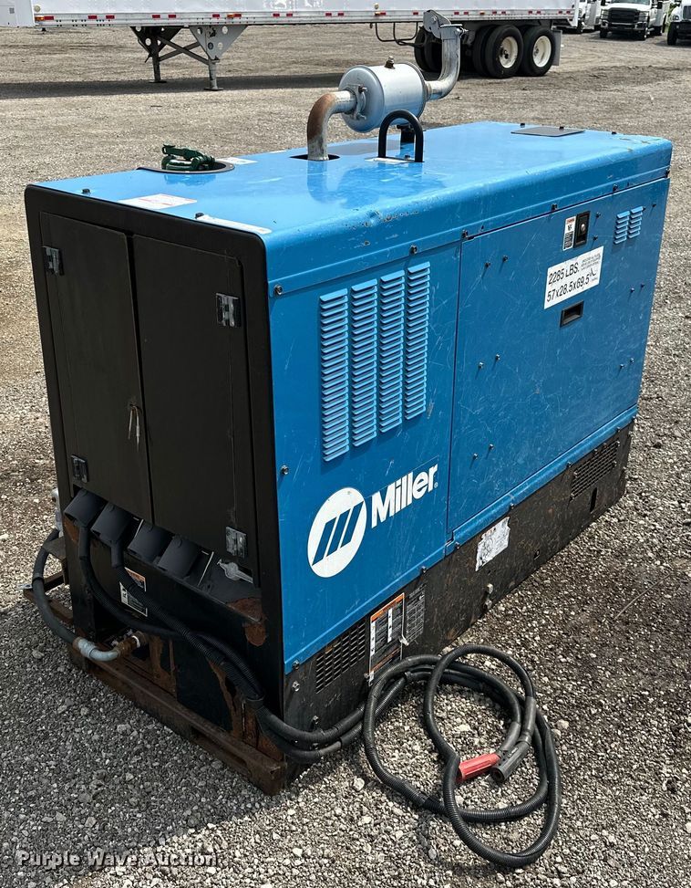 2013 Miller  Big Blue 800 Duo Air Pak  welder/generator - EG1616