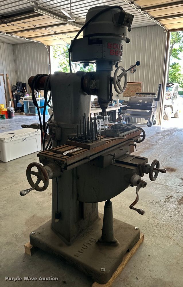 South Bend  Vertical milling machine  - EJ6851