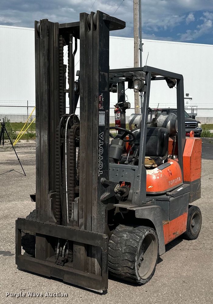 1999 Toyota  52-6FGCU45-BCS forklift - EJ6916