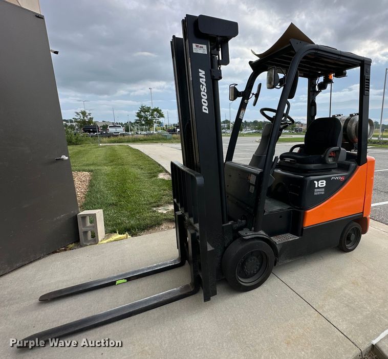 Doosan GC18S-5 forklift - NT9369